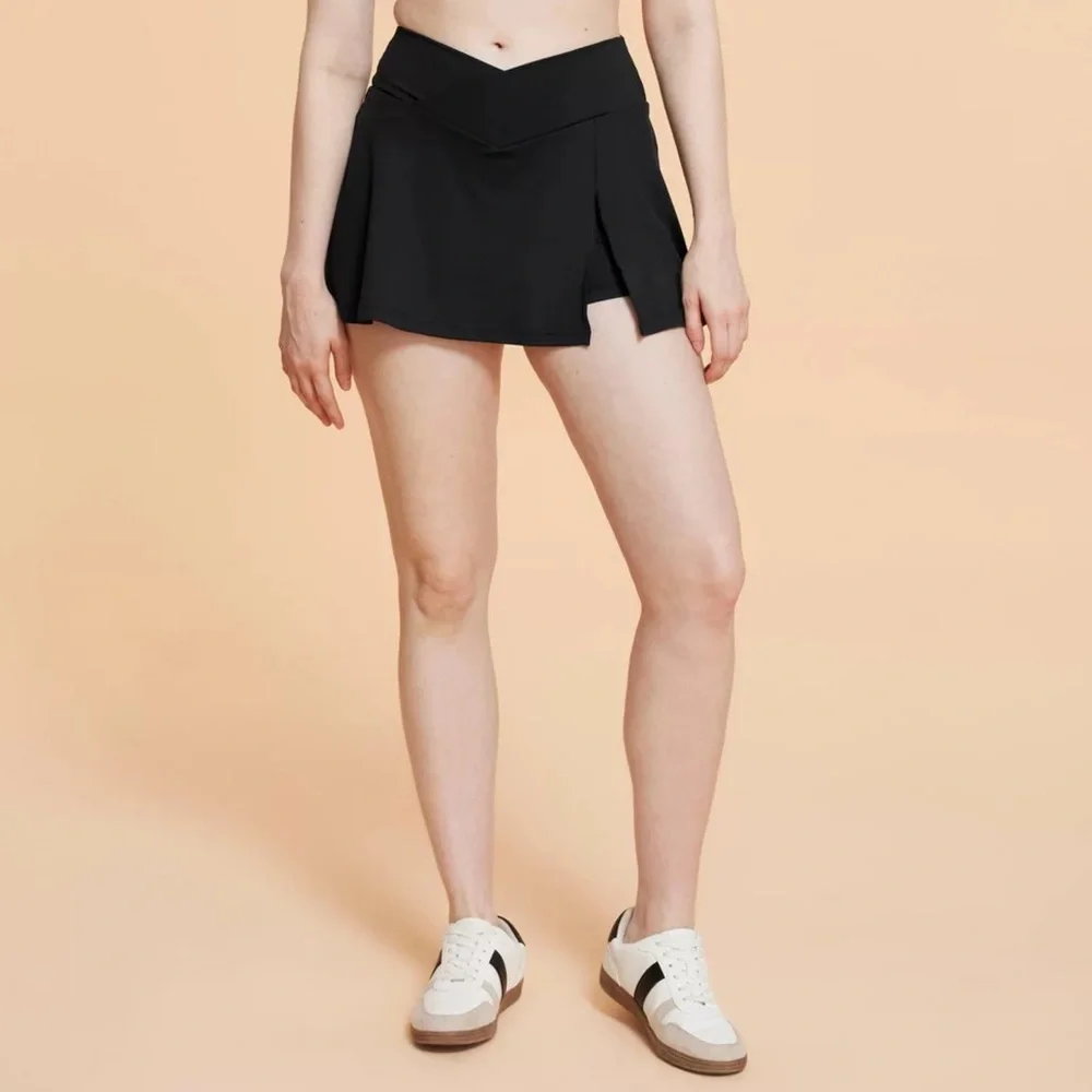 New Blogilates Women's Criss Cross Slit High-Rise Skort in Black Size Medium